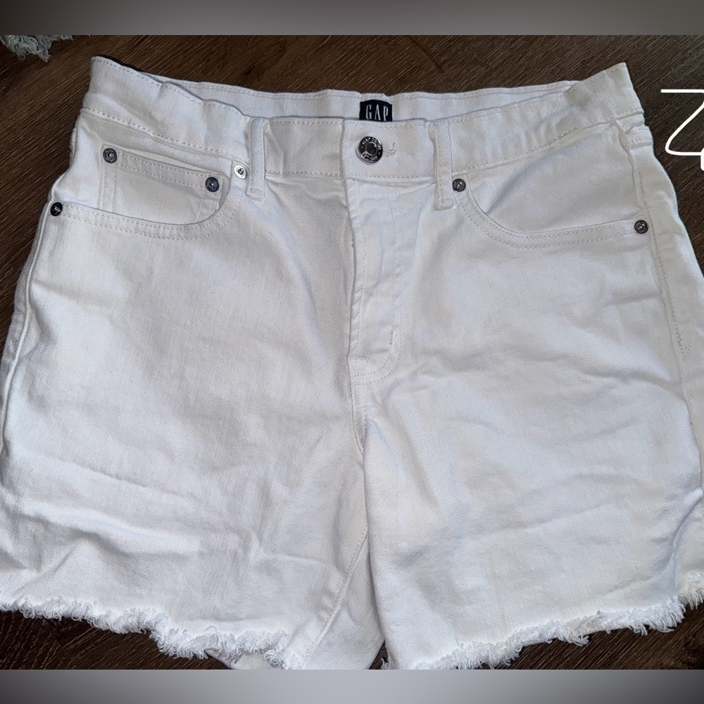 Gap Size 28 White Denim Shorts